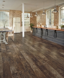 Karndean flooring in welcoming eatery